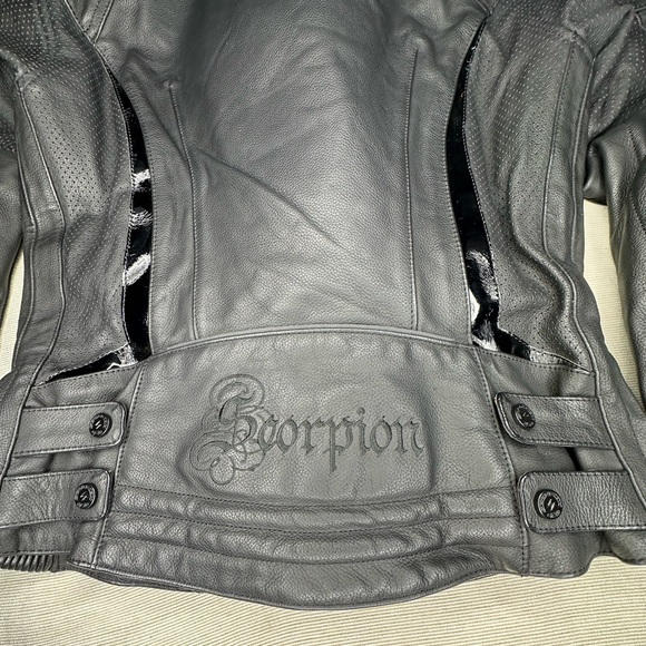 Get Stung Scorpion EXO Leather Motorcycle Riding jacket - Picture 11 of 15